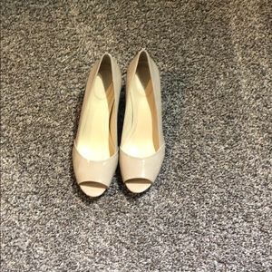 New Calvin Klein Parisa Patent Peep Toe Pumps